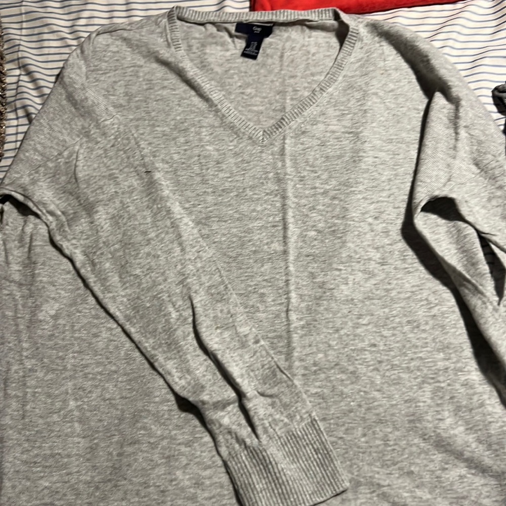 Lightweight sweater